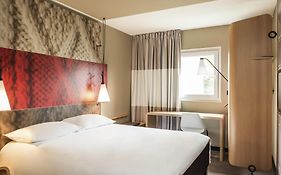 Ibis Paris La Defense Courbevoie